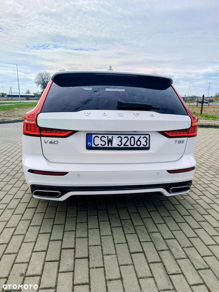 Volvo V60 T5 Geartronic R-Design - 11