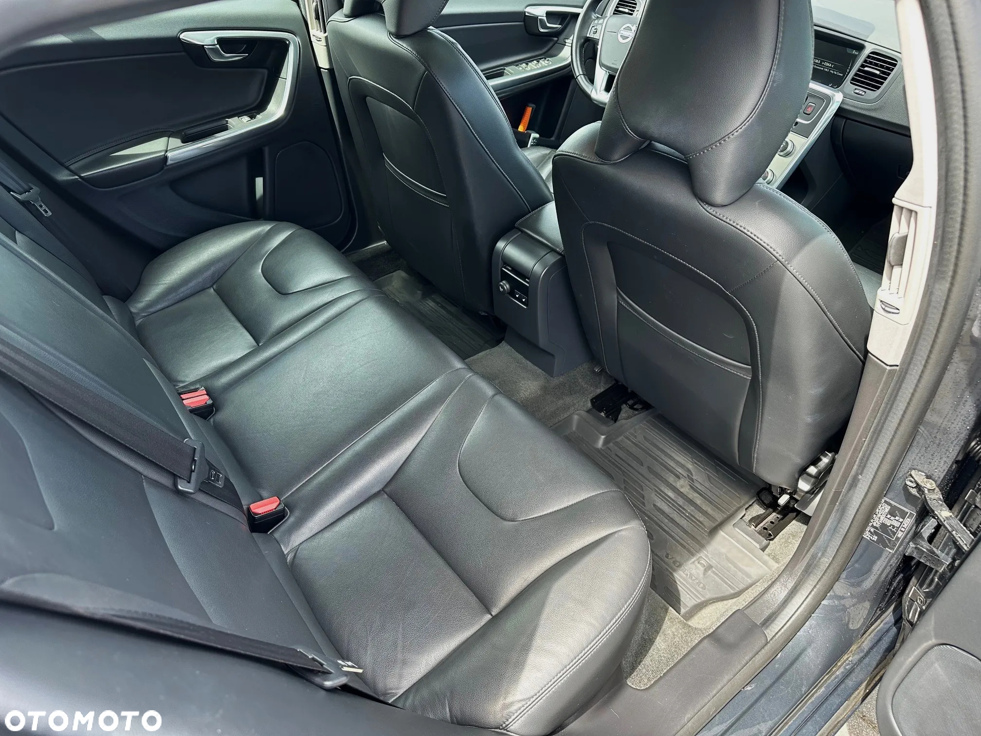 Volvo V60 D4 Geartronic Summum - 12