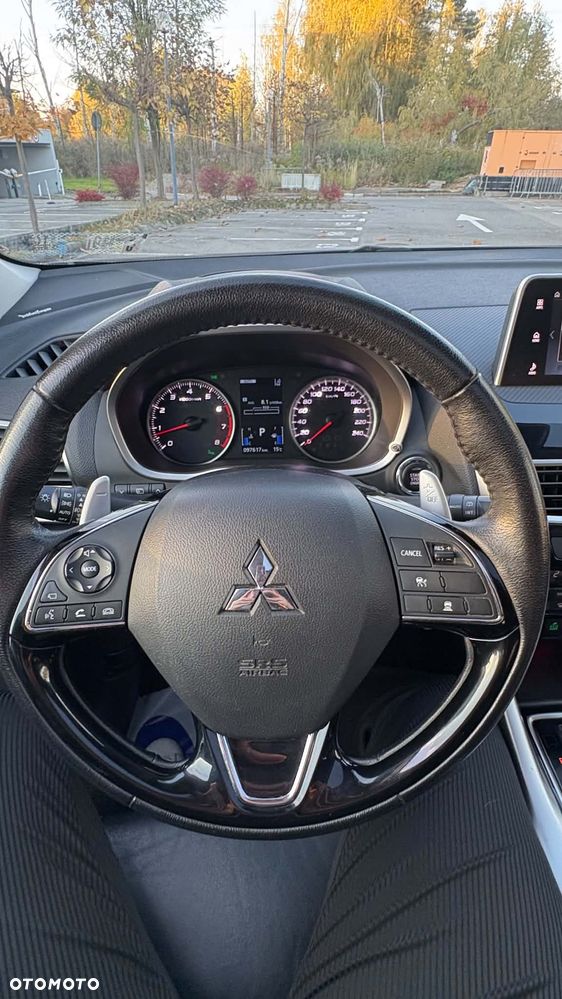 Mitsubishi Eclipse Cross - 8