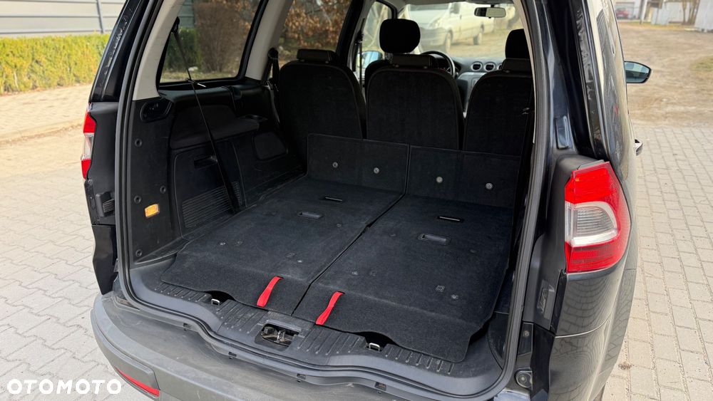 Ford Galaxy 2.0 TDCi Titanium - 13