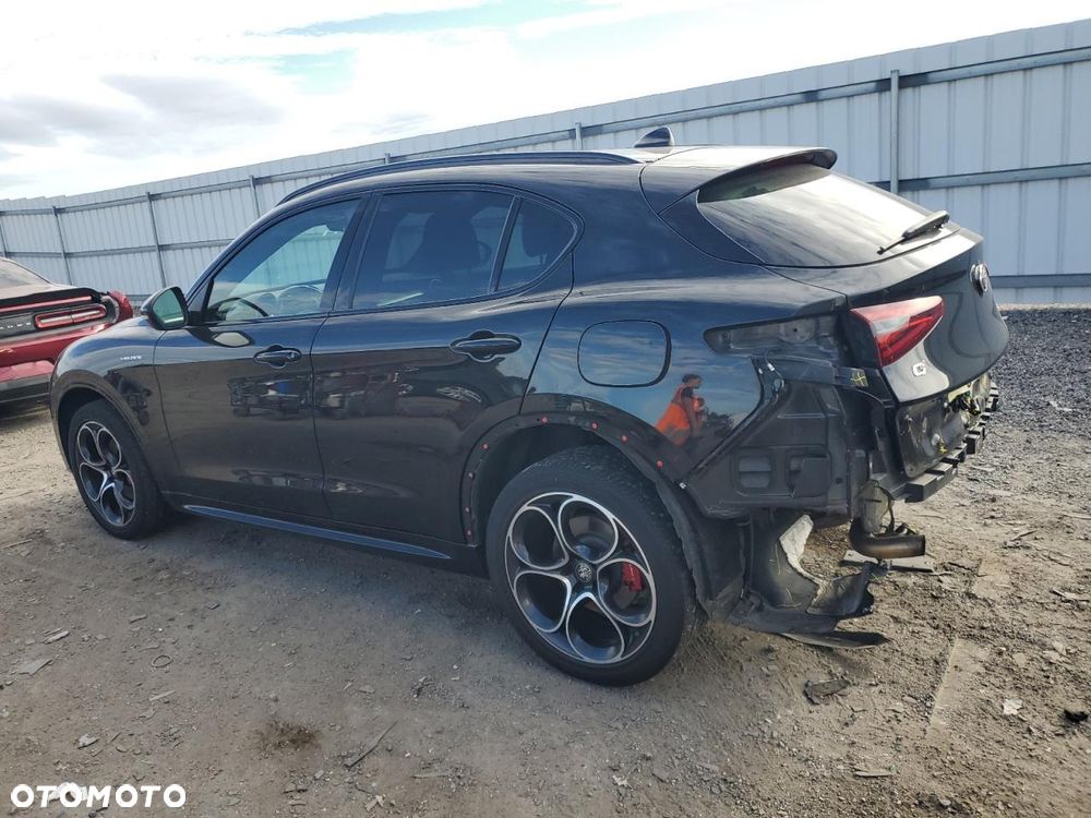 Alfa Romeo Stelvio - 3