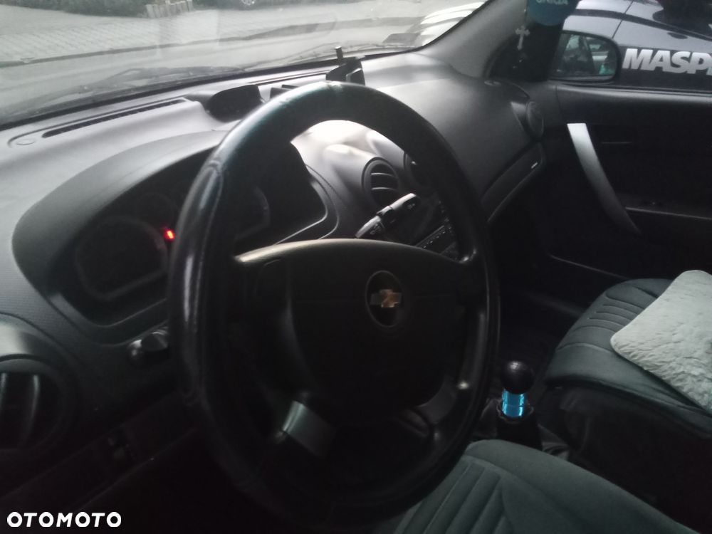 Chevrolet Aveo - 7