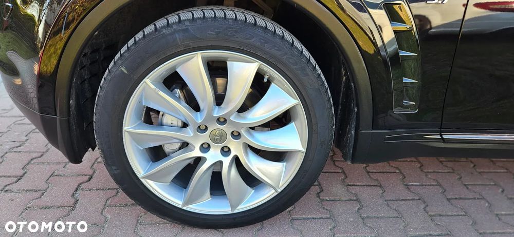 Infiniti QX70 3.7 S Premium - 27