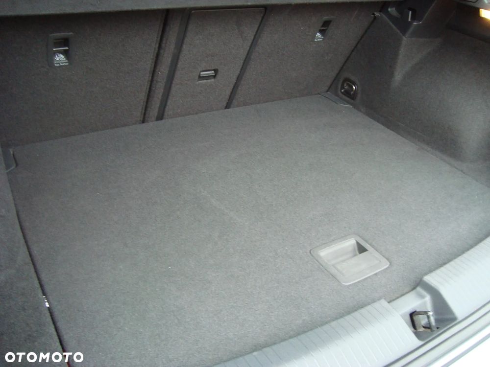 Volkswagen T-Roc 2.0 TDI SCR 4MOTION Style - 36