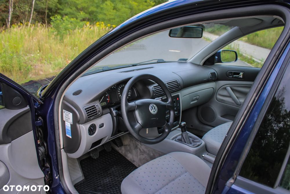 Volkswagen Passat 1.8T - 19