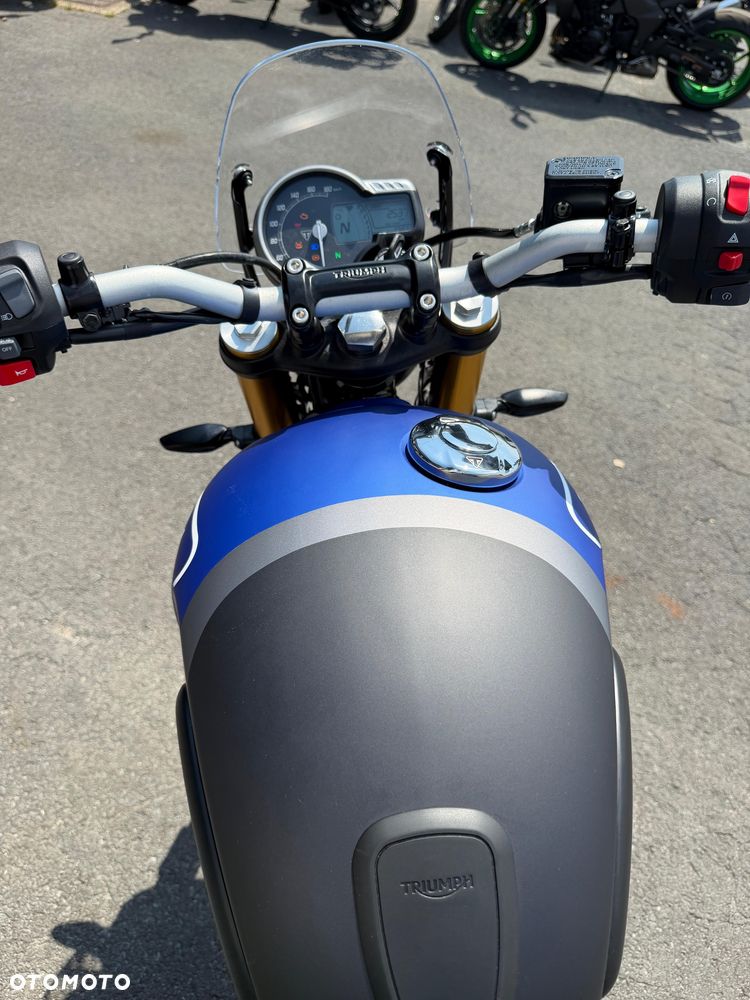 Triumph Inny - 3