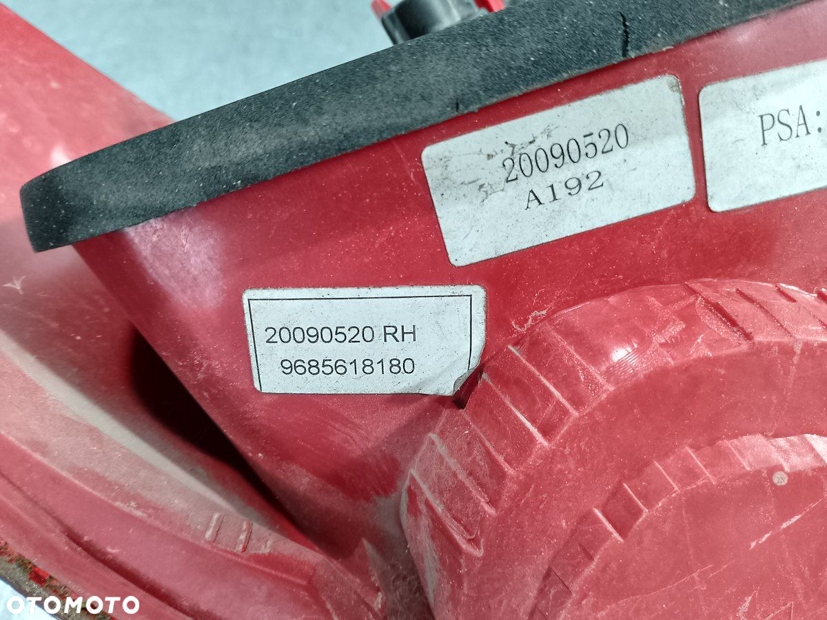 LAMPA TYLNA PRAWA PEUGEOT 206 PLUS 9685618180 HATCHBACK - 7