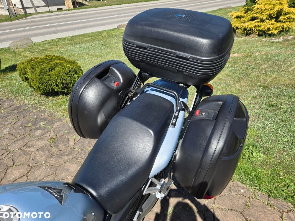 Yamaha FZS - 11