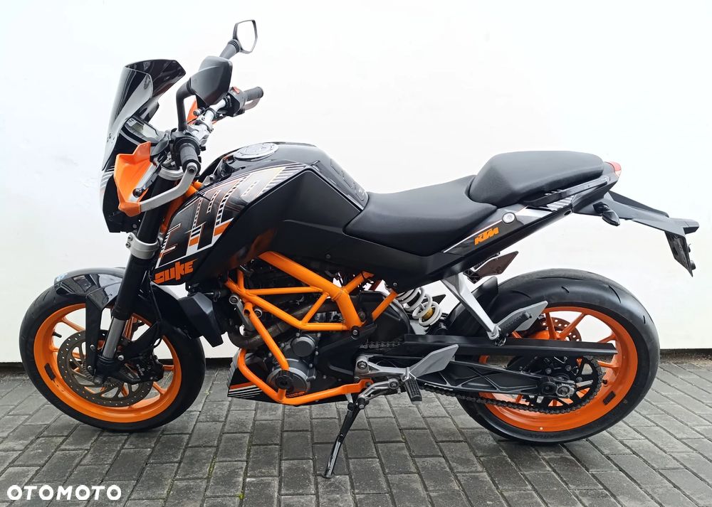 KTM Duke - 4