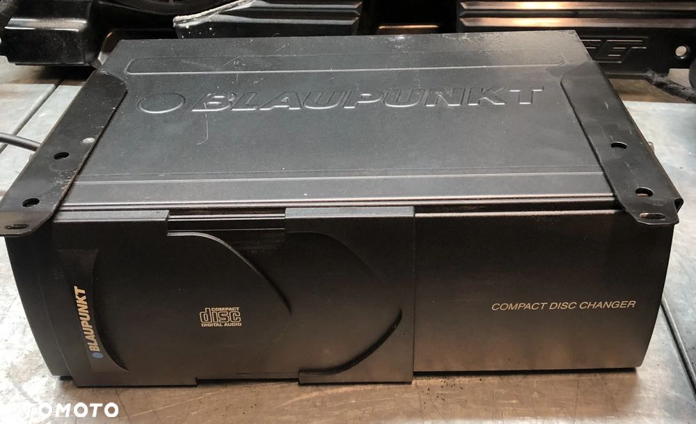 SUBWOOFER GŁOŚNIKI WZMACNIACZ  BOSE KOMPLET ALFA ROMEO GT 606833180 - 4