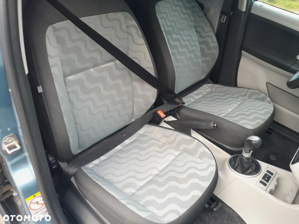 Skoda Fabia 1.2 HTP Elegance - 19