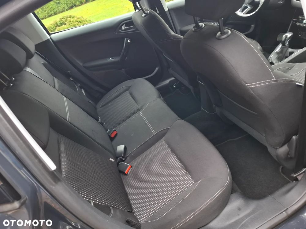 Peugeot 208 Blue-HDi 100 Stop&Start Allure - 24