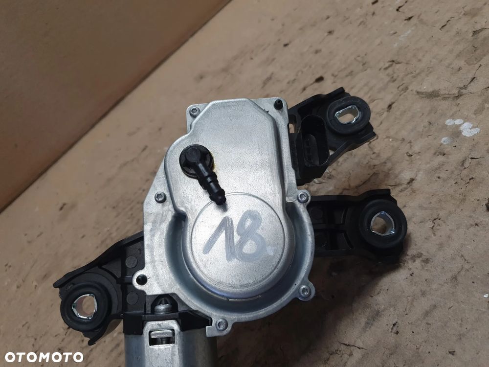 VW PASSAT 2010 SILNICZEK WYCIERACZKI TYŁ 53032812 3C9955711A - 3