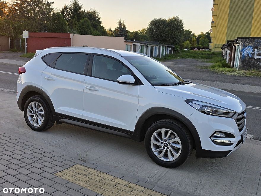 Hyundai Tucson 1.6 GDI BlueDrive Style 2WD - 9