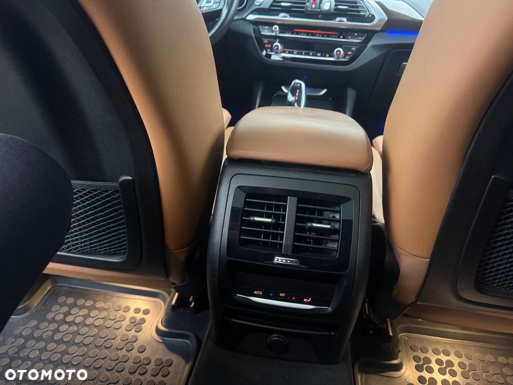 BMW X3 - 16