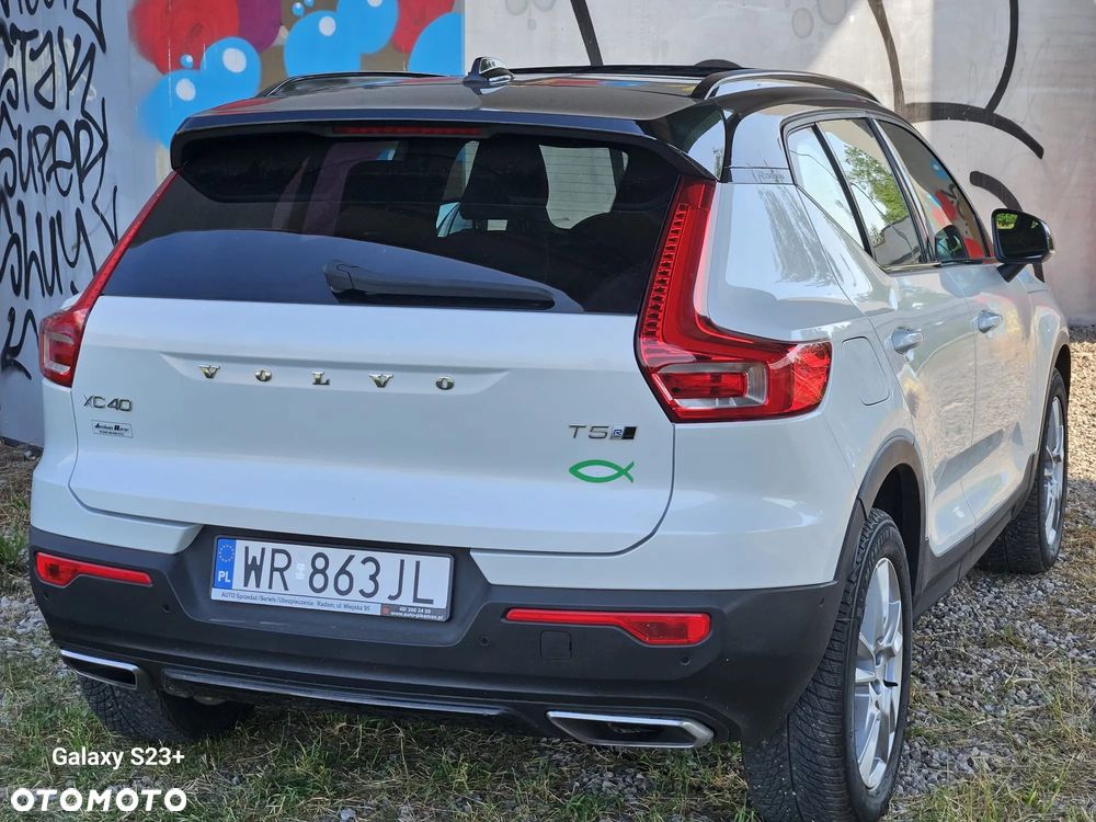 Volvo XC 40 T5 AWD R-Design - 8