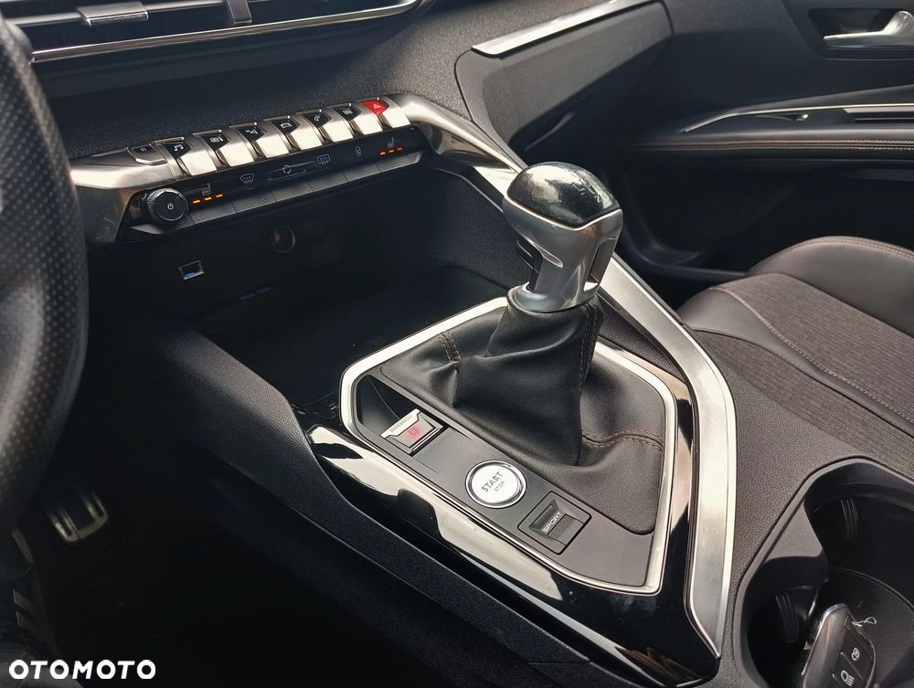 Peugeot 3008 2.0 BlueHDi Active S&S - 38