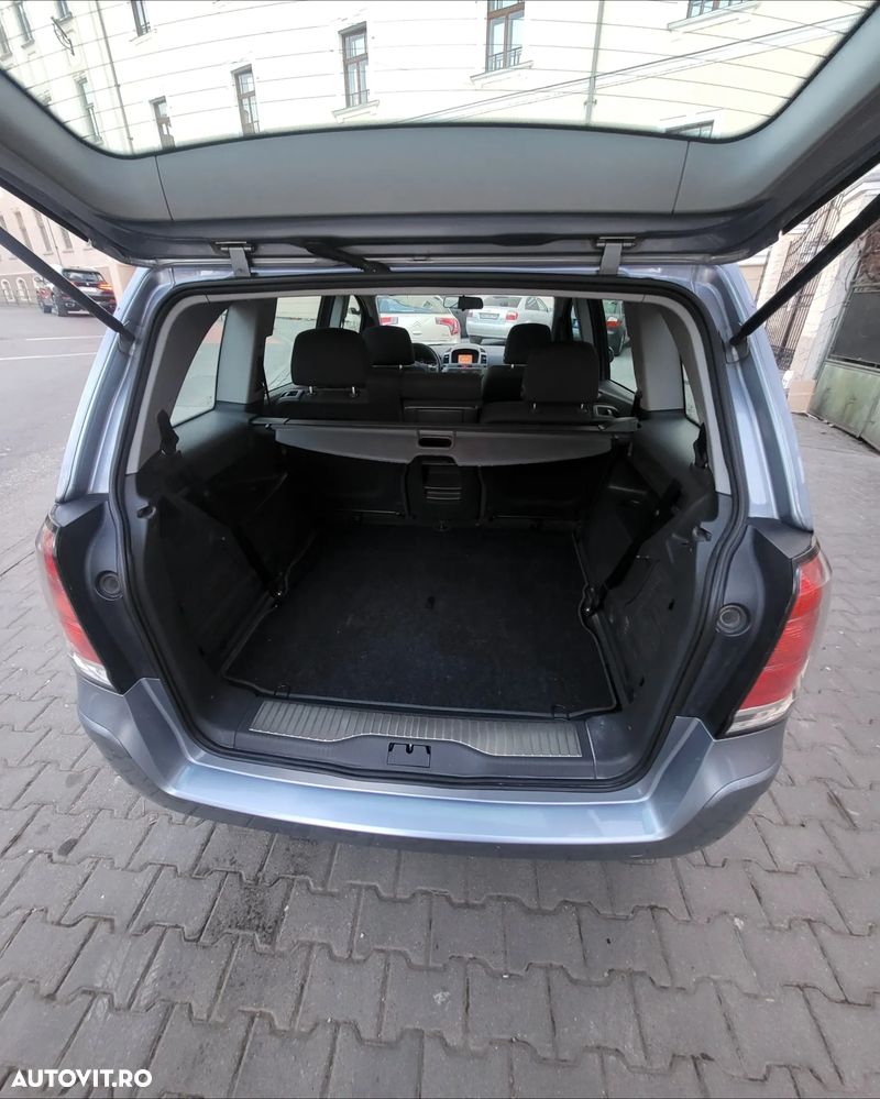 Opel Zafira 1.9 CDTI - 17