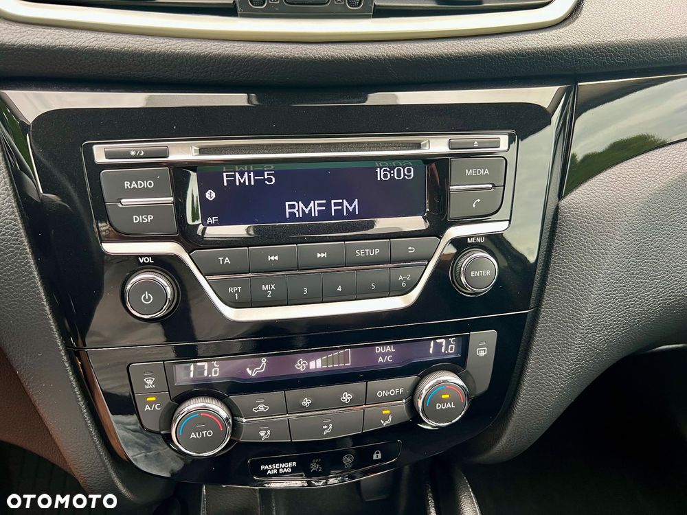 Nissan Qashqai 1.2 DIG-T Acenta Xtronic EU6 - 29