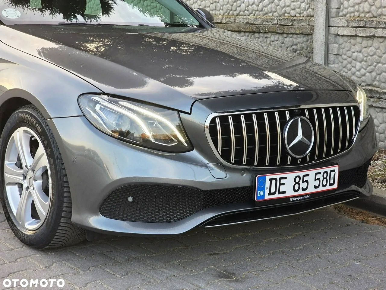 Mercedes-Benz Klasa E 220 d T 9G-TRONIC - 6