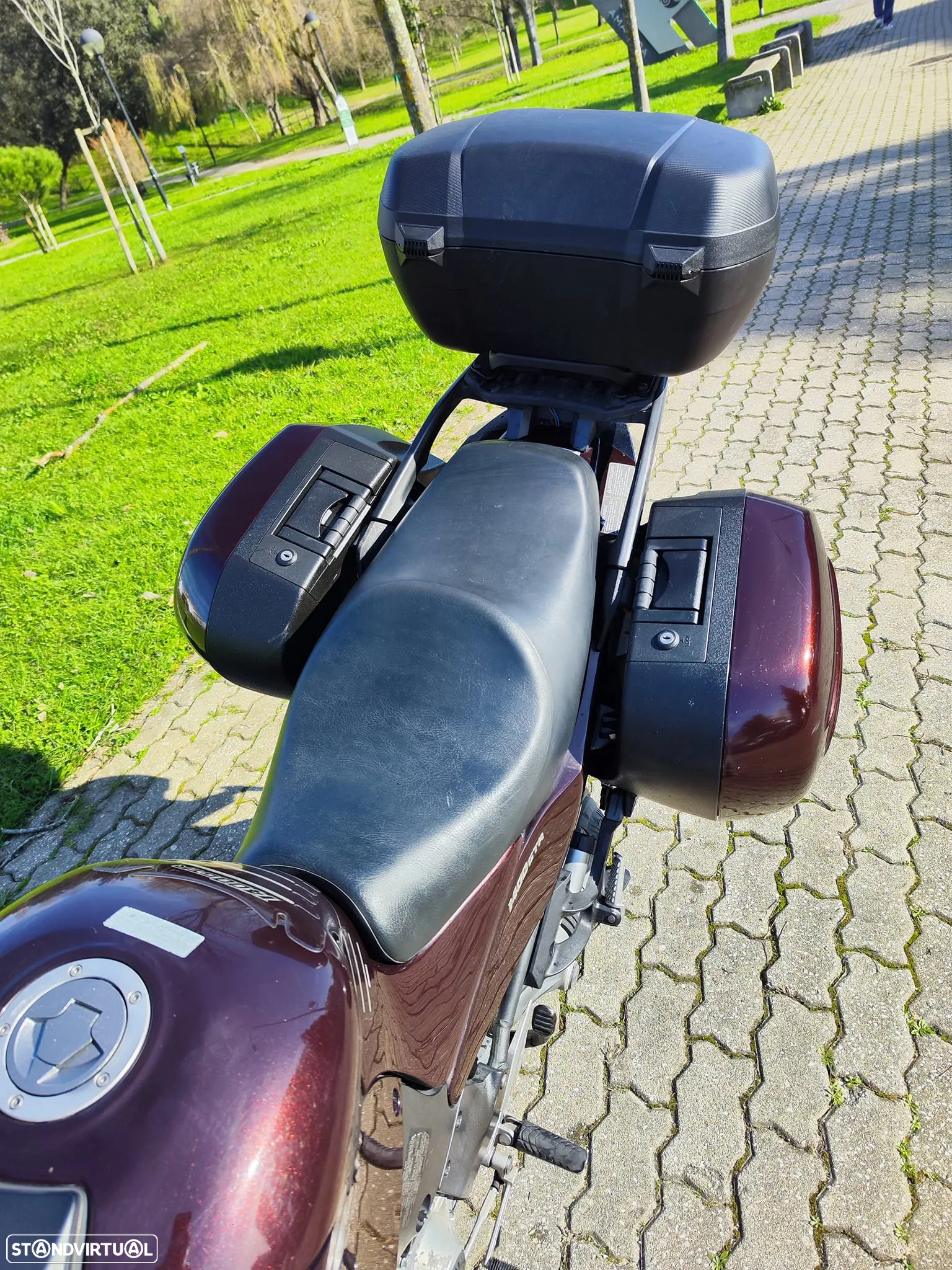 Kawasaki GTR 1400 - 10