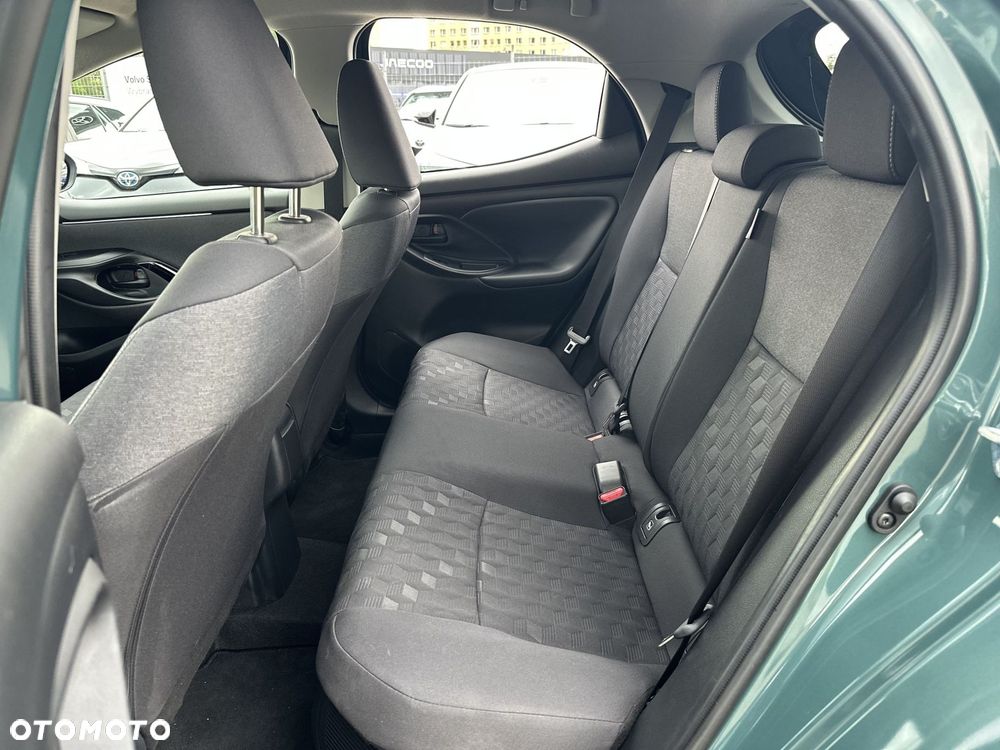 Toyota Yaris Hybrid 1.5 Style - 16