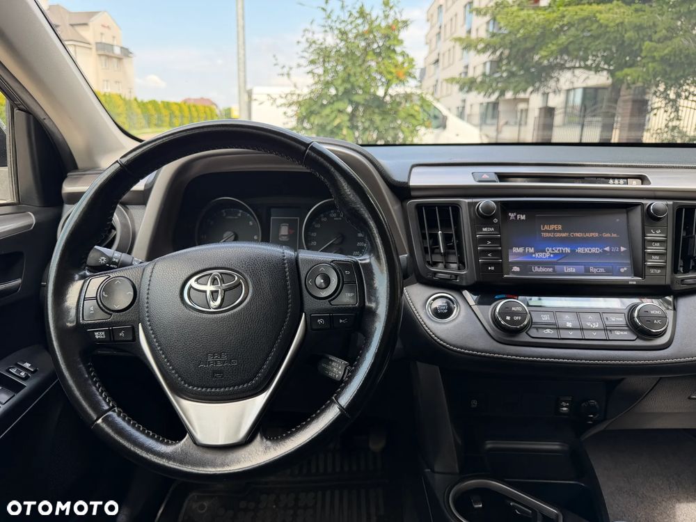 Toyota RAV4 2.0 D-4D Premium 4x2 - 16