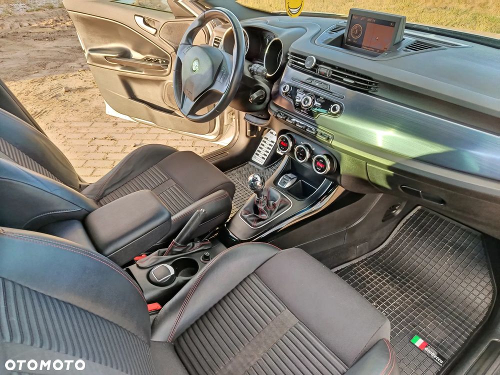 Alfa Romeo Giulietta 1.8 TBi 16V Quadrifoglio Verde - 32