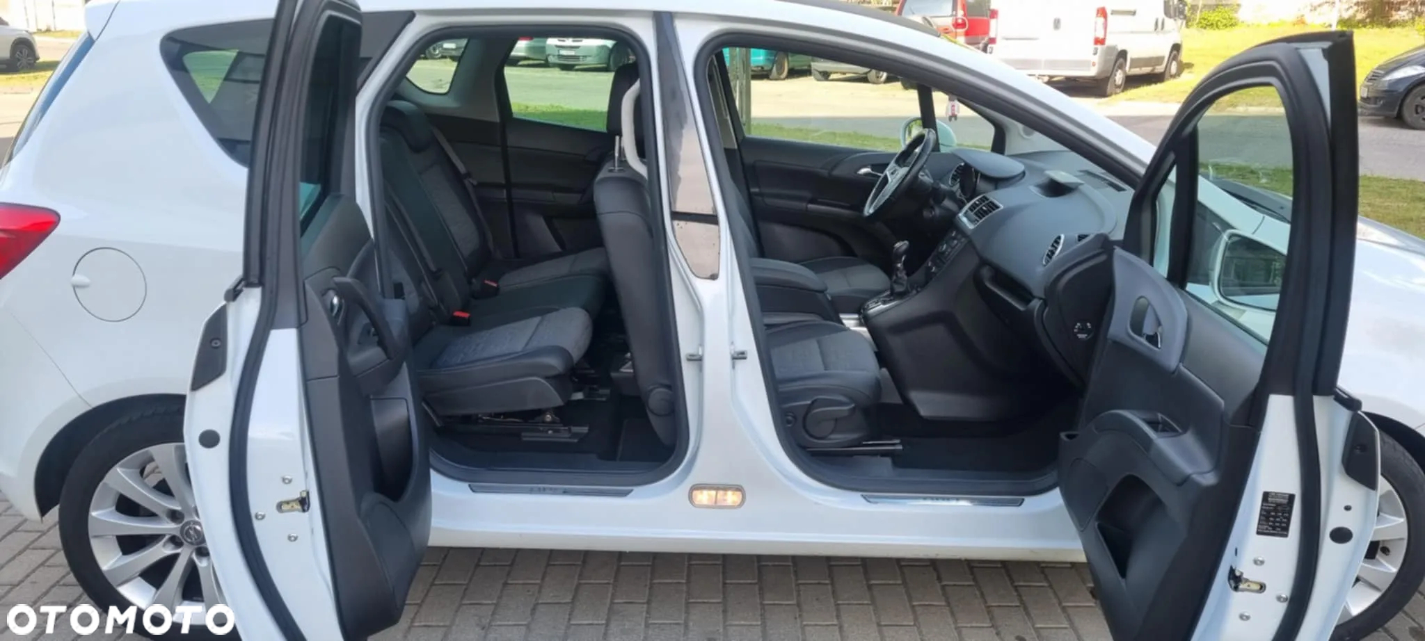 Opel Meriva - 9