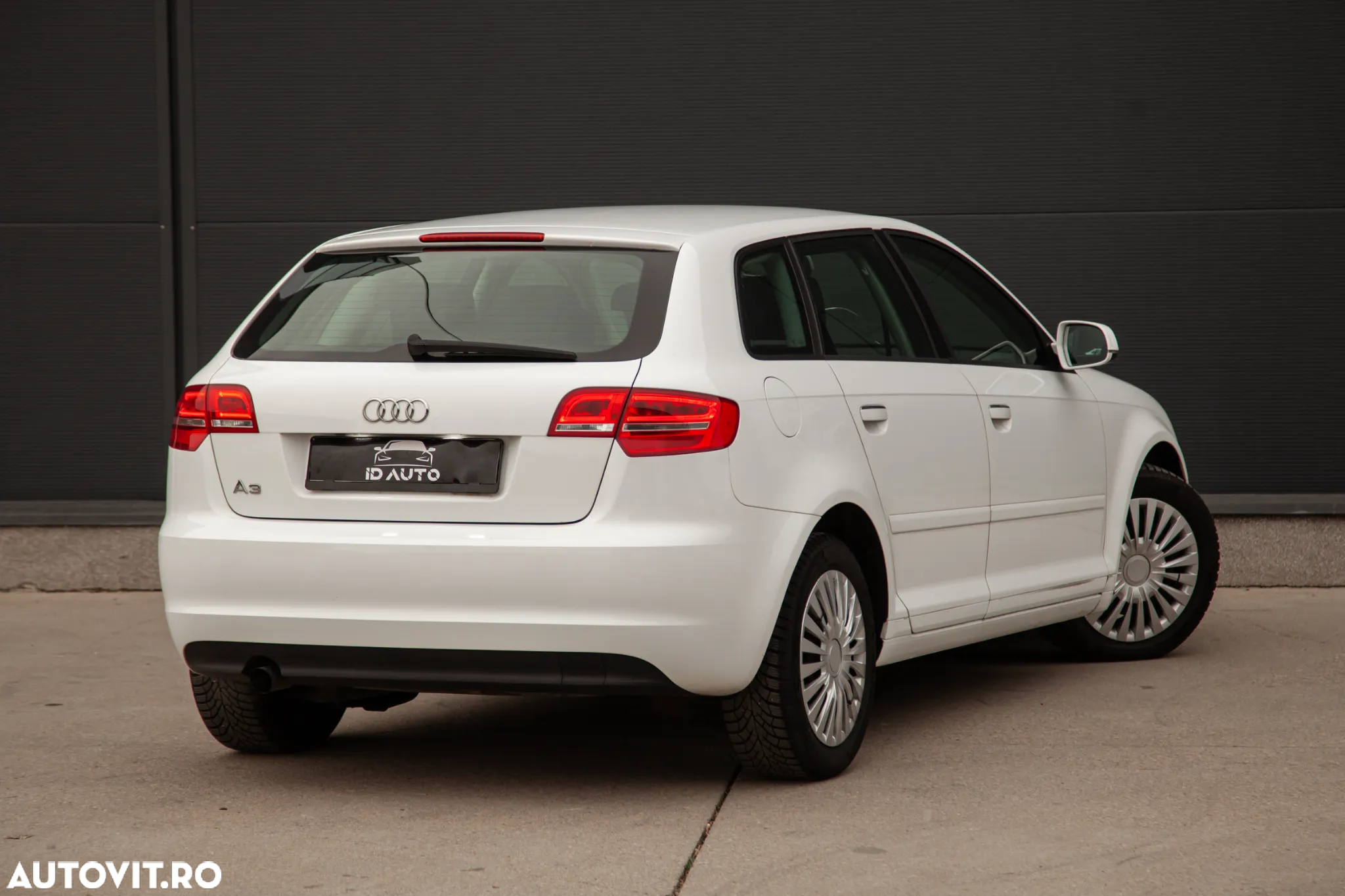 Audi A3 1.6 Sportback Attraction - 8