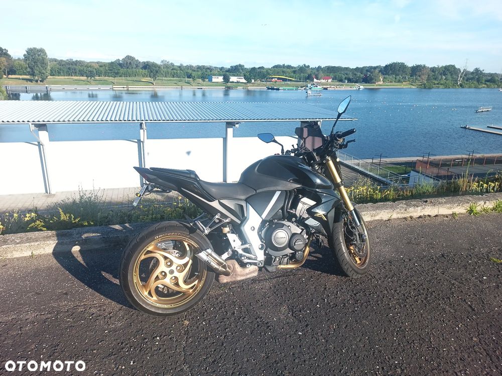 Honda CB - 8
