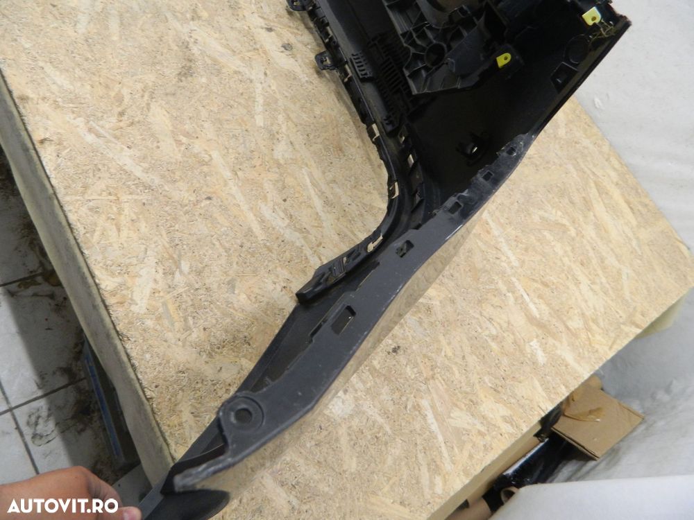 Bara spate Audi A4 B9 Kombi, 2015, 2016, 2017, 2018, 2019, 8W9807511J. - 14