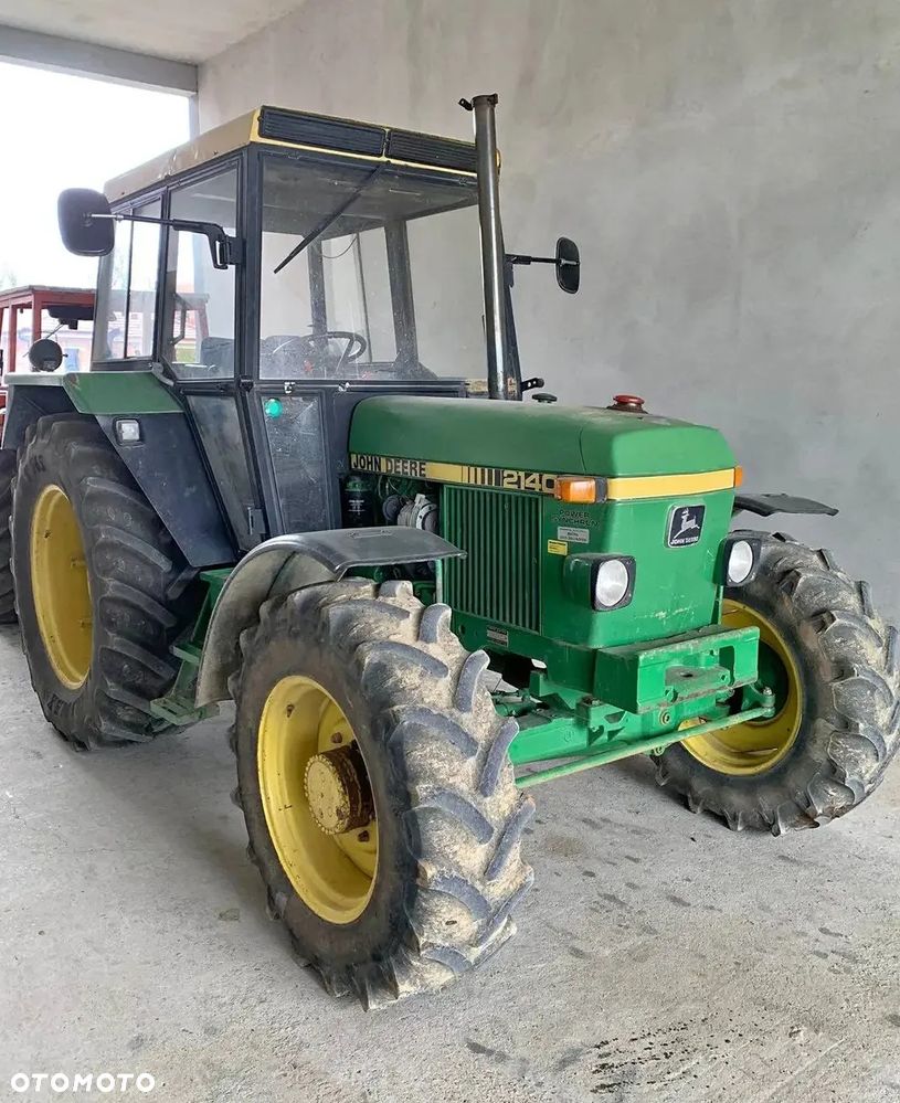 John Deere 2140 - 1