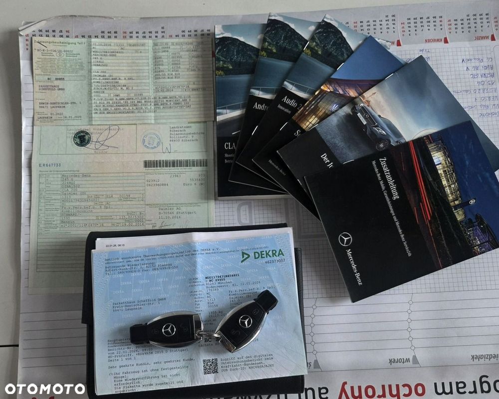 Mercedes-Benz CLA 200 7G-DCT AMG Line - 33