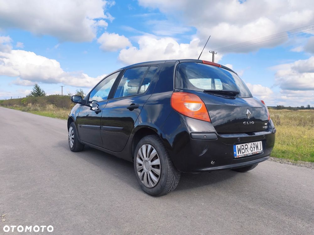 Renault Clio 1.5 dCi Dynamique - 2
