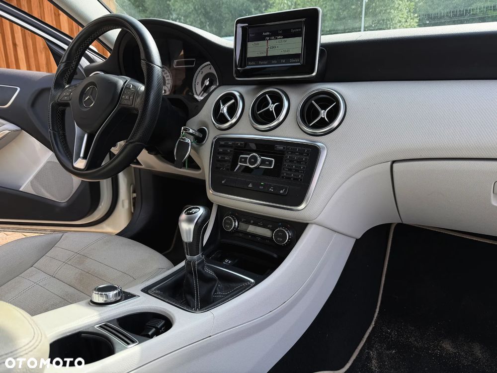 Mercedes-Benz Klasa A 180 d BlueEFFICIENCY Edition Style - 14