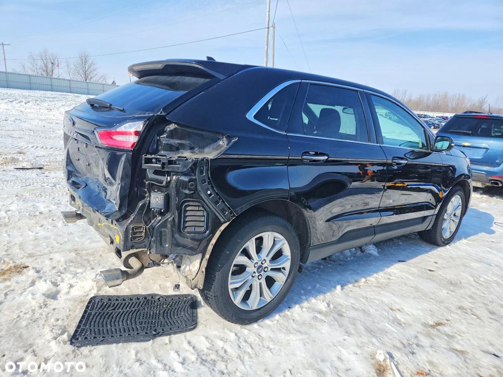 Ford Edge - 4