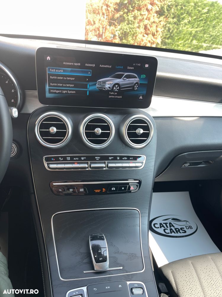 Mercedes-Benz GLC 300 d 4MATIC 9G-TRONIC - 35