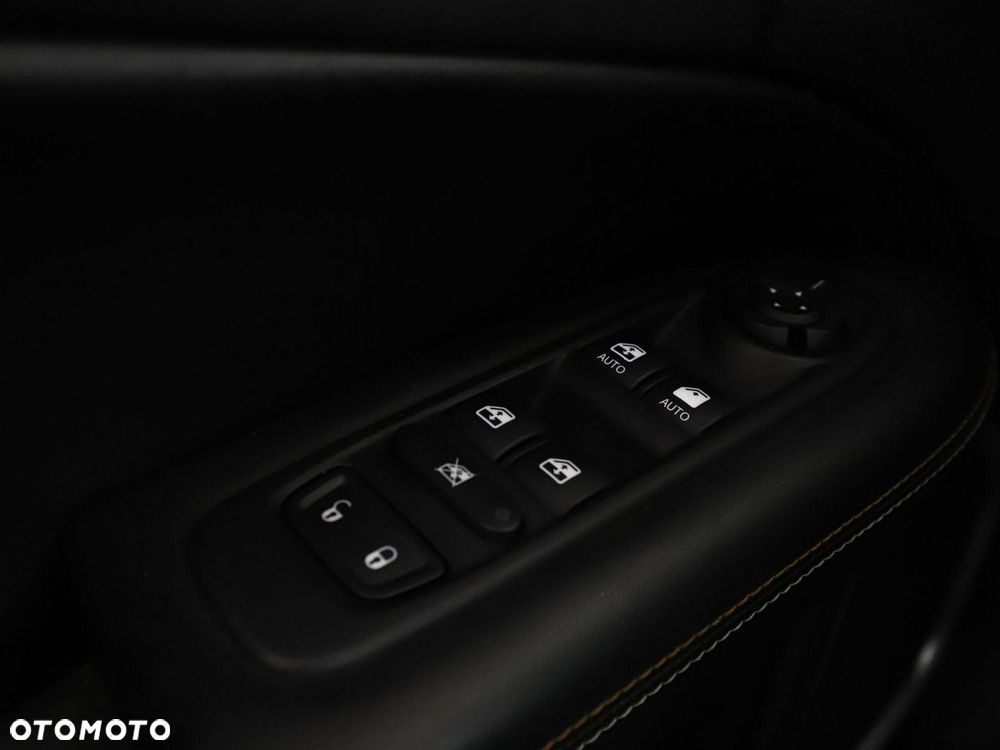 Jeep Compass 1.4 TMair Longitude FWD S&S - 33
