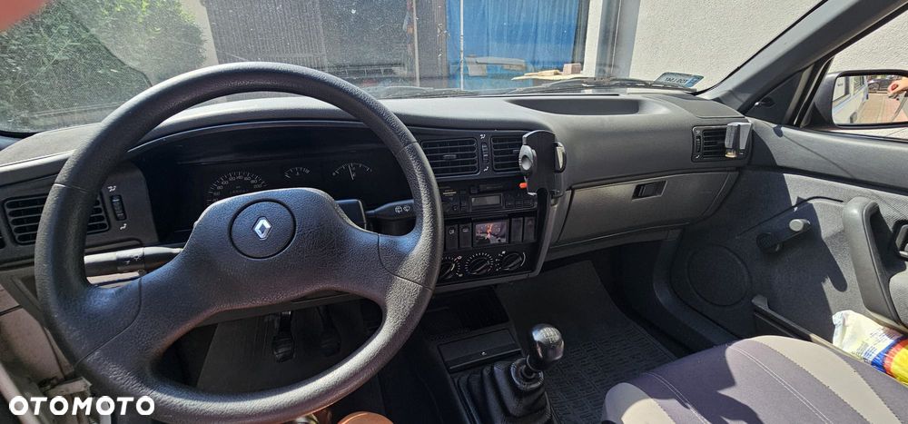 Renault 19 1.9 TD - 5