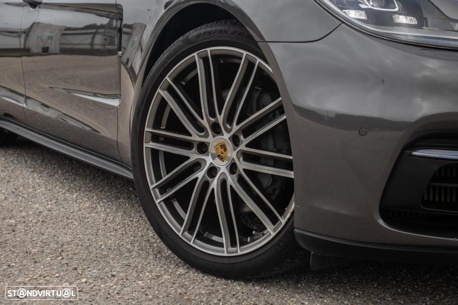 Porsche Panamera 4 S - 15