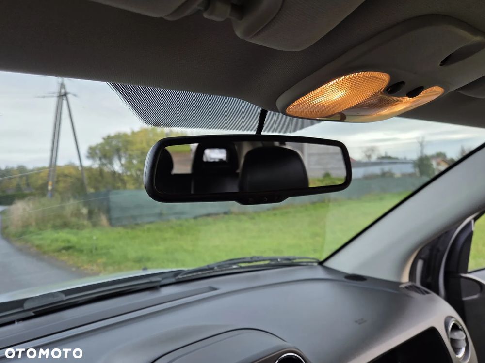 Jeep Compass 2.0 4x2 Limited - 23