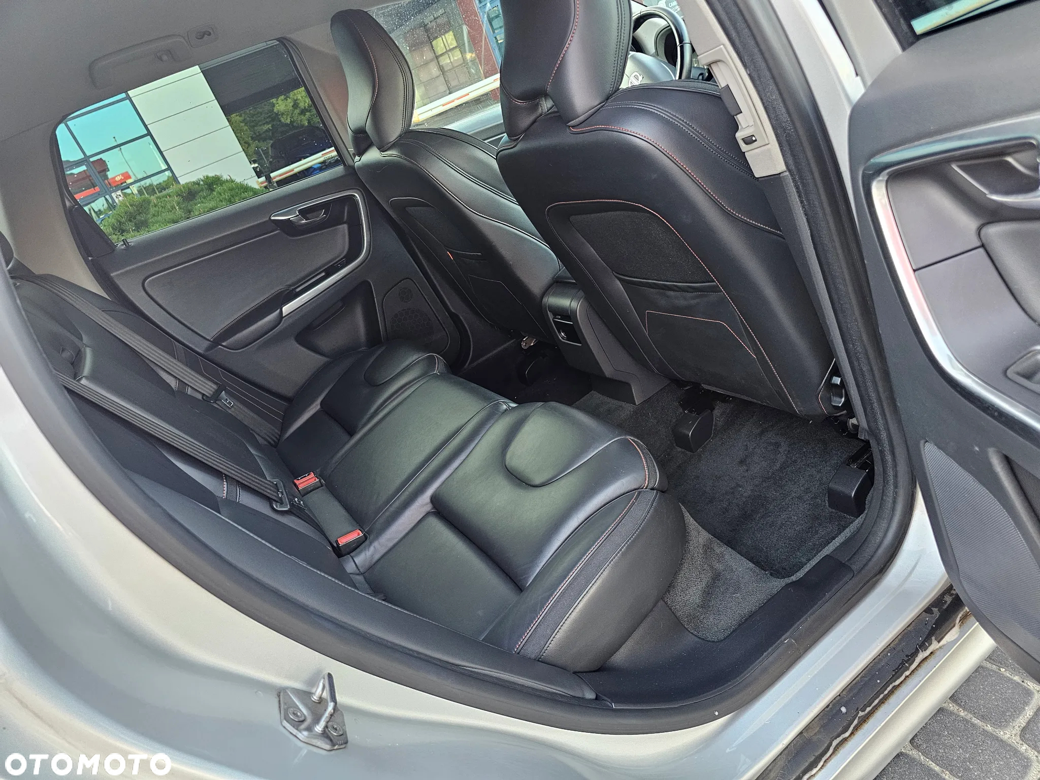 Volvo XC 60 D3 Drive-E Ocean Race - 20