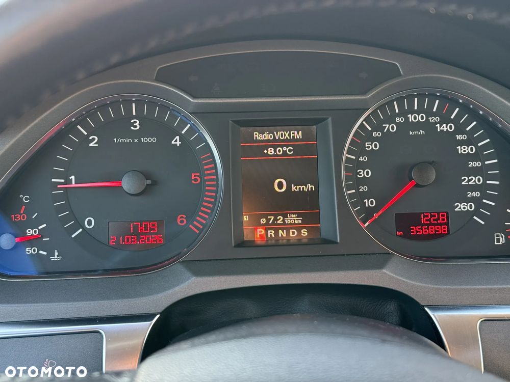 Audi A6 Avant - 16