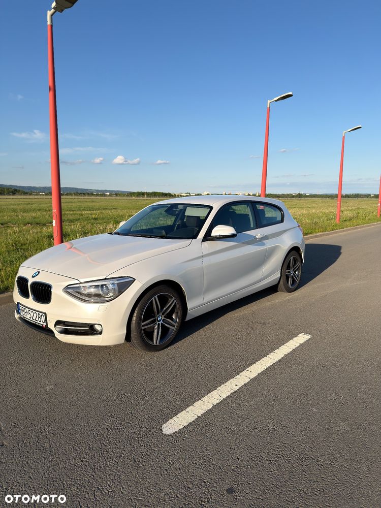 BMW Seria 1 116i Sport Line - 2