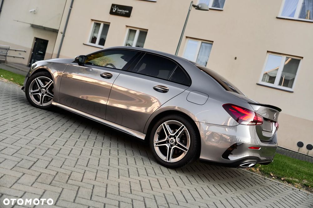 Mercedes-Benz Klasa A 220 d 8G-DCT AMG Line - 4