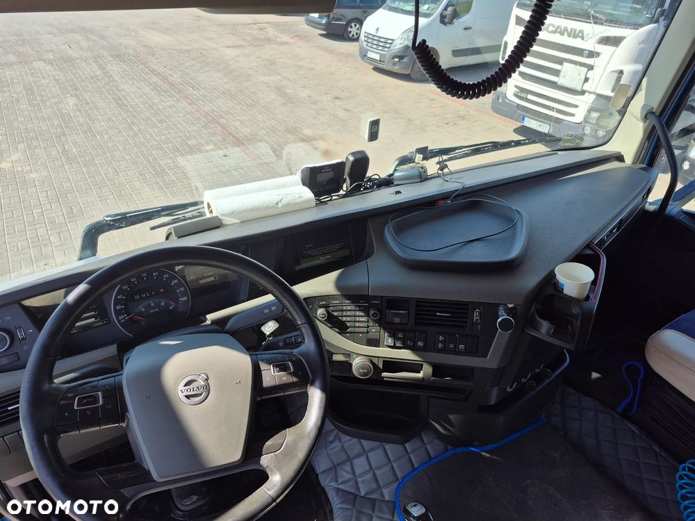 Volvo - 7