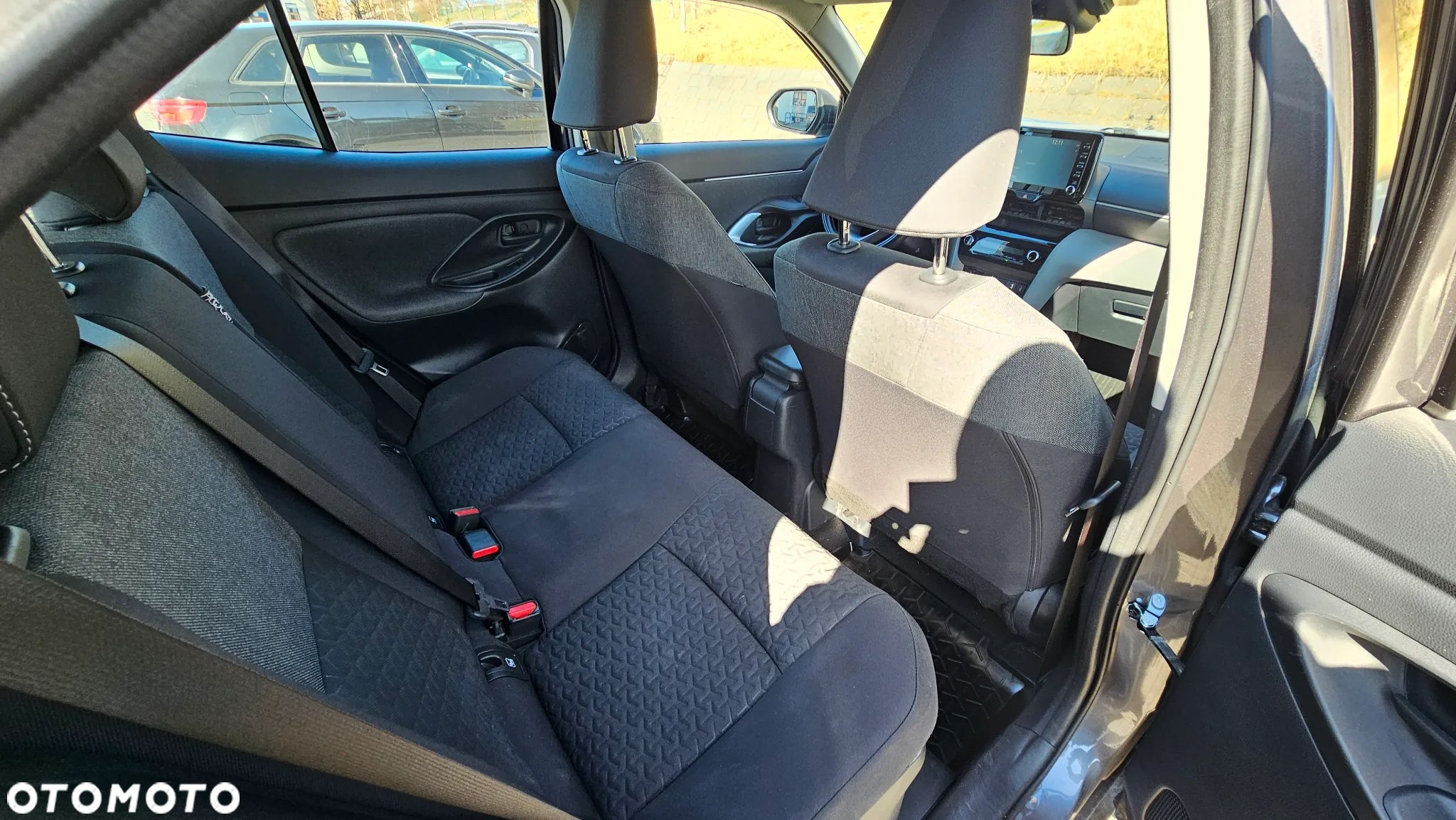 Toyota Yaris Hybrid 1.5 Comfort - 5