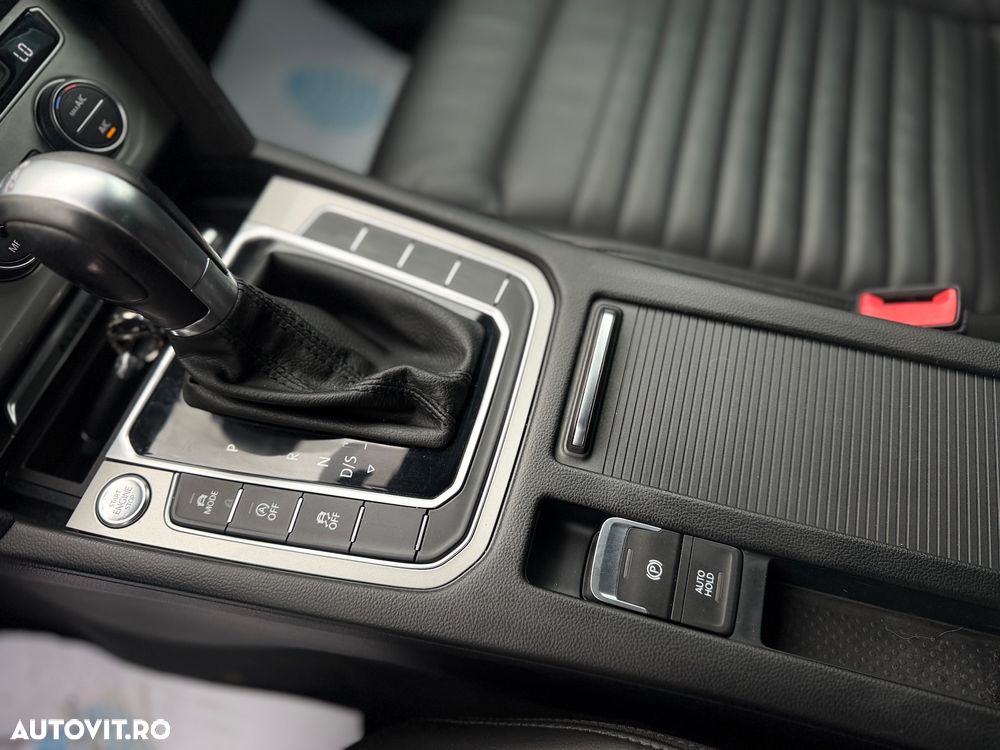 Volkswagen Passat Alltrack 2.0 TDI SCR 4Motion DSG (BMT) - 28