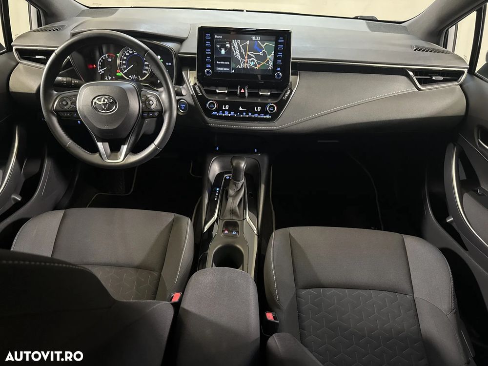 Toyota Corolla - 10
